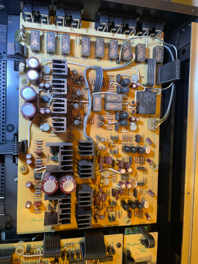Accuphase Preamp